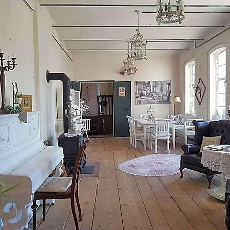 Alte Lebkuchenfabrik Bed and Breakfast 3*