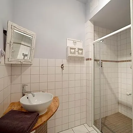 Alte Lebkuchenfabrik Bed and Breakfast 3*